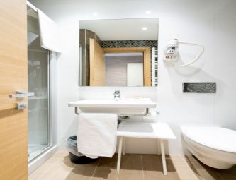 Camera Standard Mare